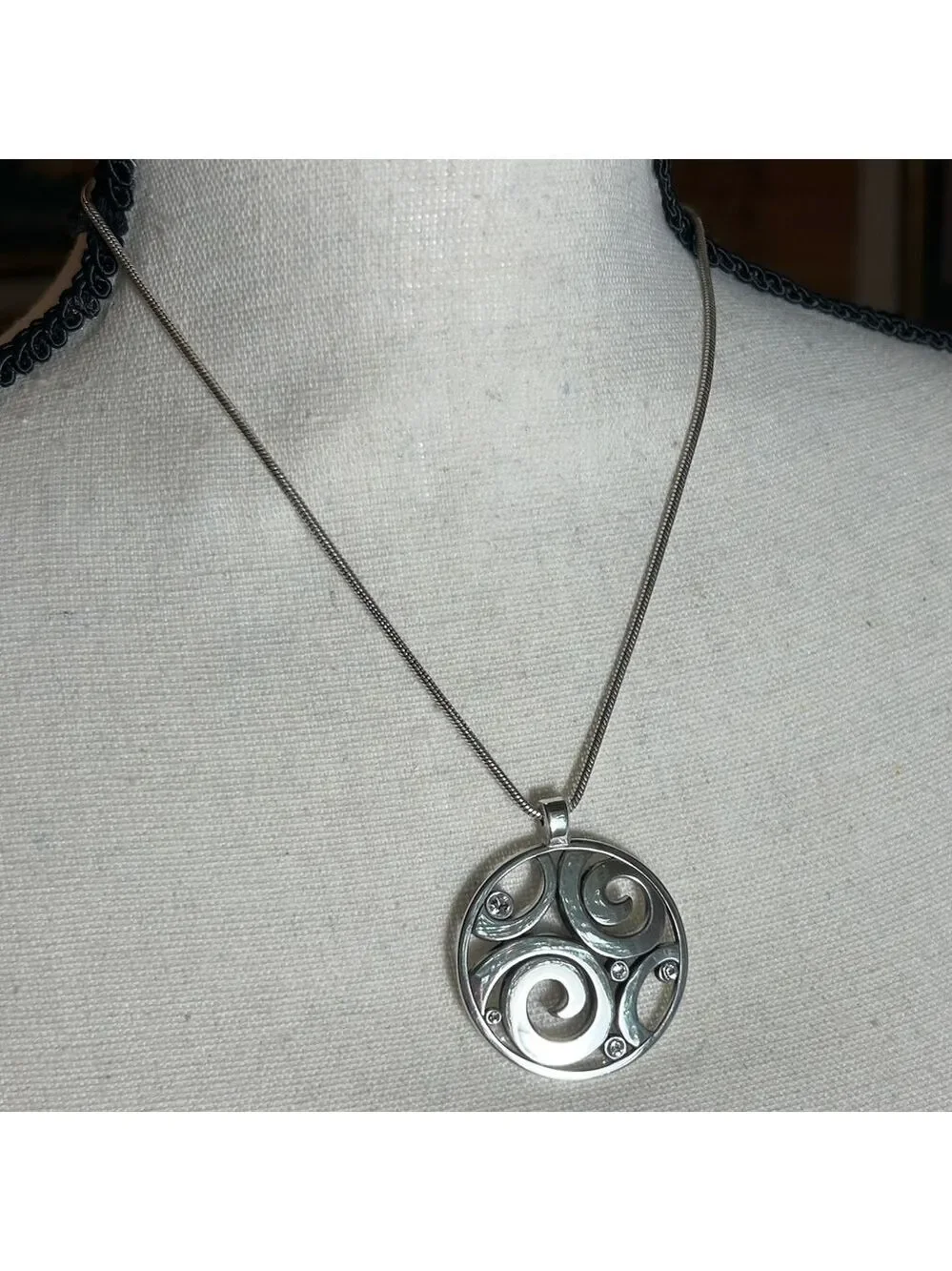 Brighton London Groove Necklace Silver Plated Crystals Swirl Design - Picture 5 of 14